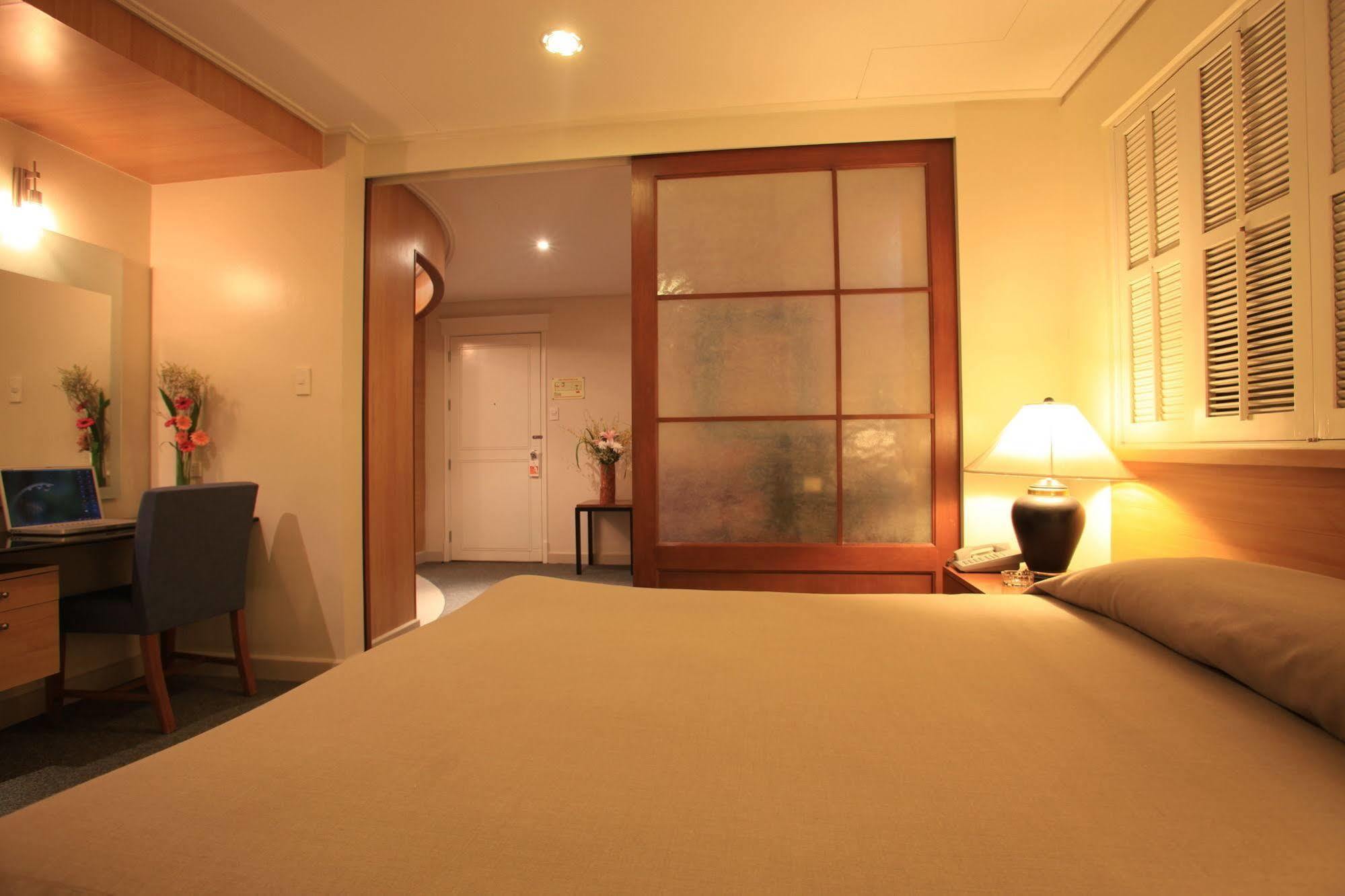 Mabini Mansion Hotel & Residential Suites Manila Eksteriør billede
