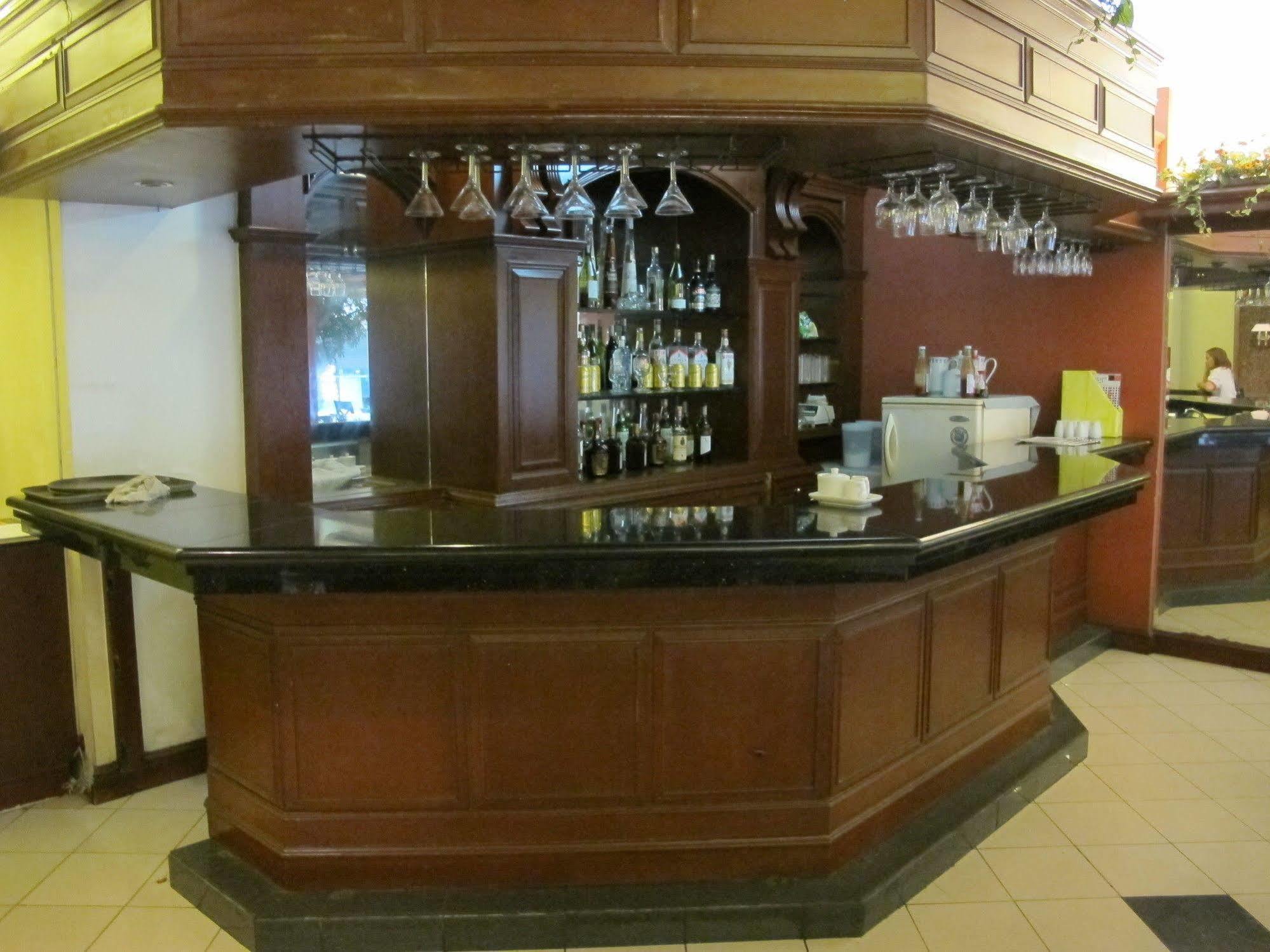 Mabini Mansion Hotel & Residential Suites Manila Eksteriør billede